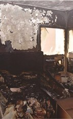 اختناق 3 أشخاص في حريق غرفة بسلوى