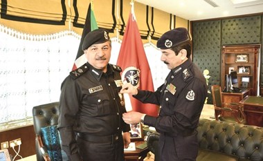«الدولية للحماية المدنية» تمنح اللواء الصايغ «وسام الفارس الدولي»