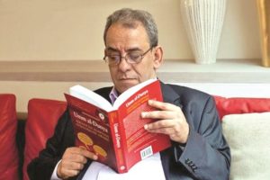 التونسي يتقاعد بعد 12 عاماً من الابتكار في تدريس اللغة العربية